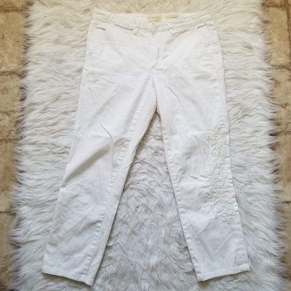 Anthropologie Chino Relaxed White Embroidered Pant - Picture 4 of 11